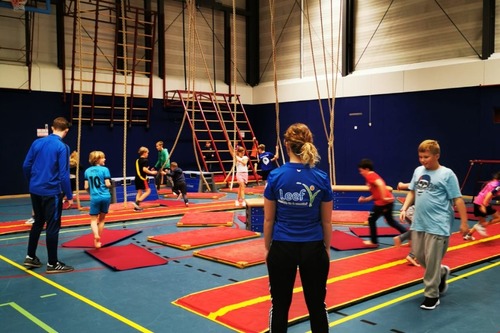 Sporten na School - Apenkooi Sporthal de Coevering